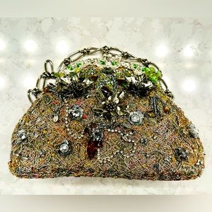 Mary Frances “All That Glitters” hand purse EUC